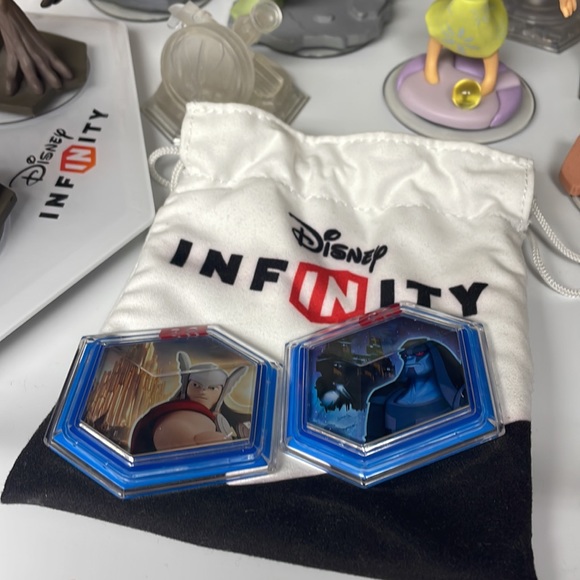 Disney Infinity Lot. XBOX ONE game, 2 platforms 2 discs w/bag and var figs - Picture 3 of 10
